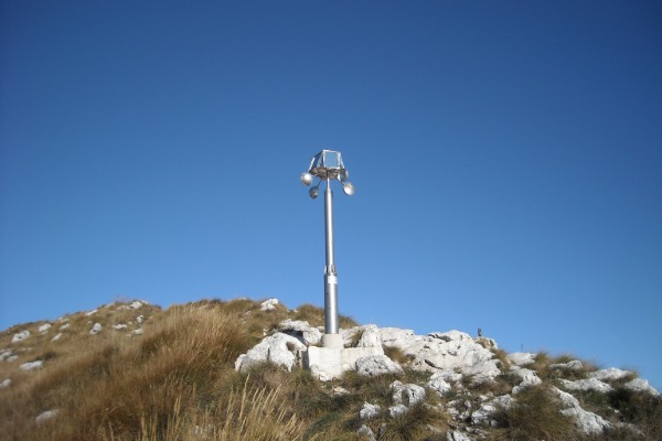 Wind-solar mirror
