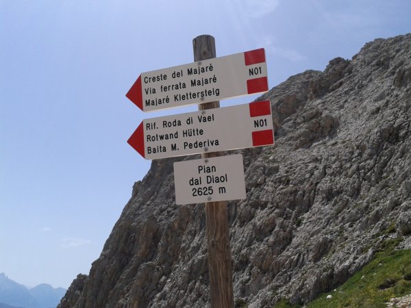 Signpost
Pian dal Diaol