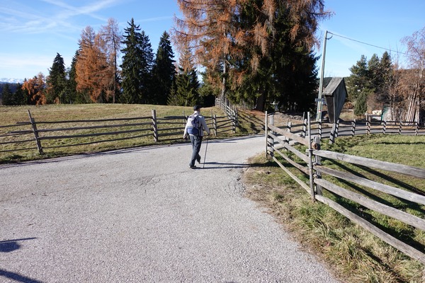 Bivio destra
poi dritto