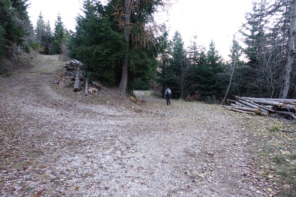 Bivio
tenere la destra Bivio
tenere la destra