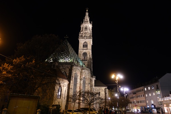 Bozen - Bolzano
Duomo
punto di arrivo Bozen - Bolzano
Duomo
punto di arrivo