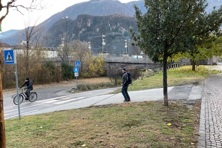 Bivio sinistra
poi destra